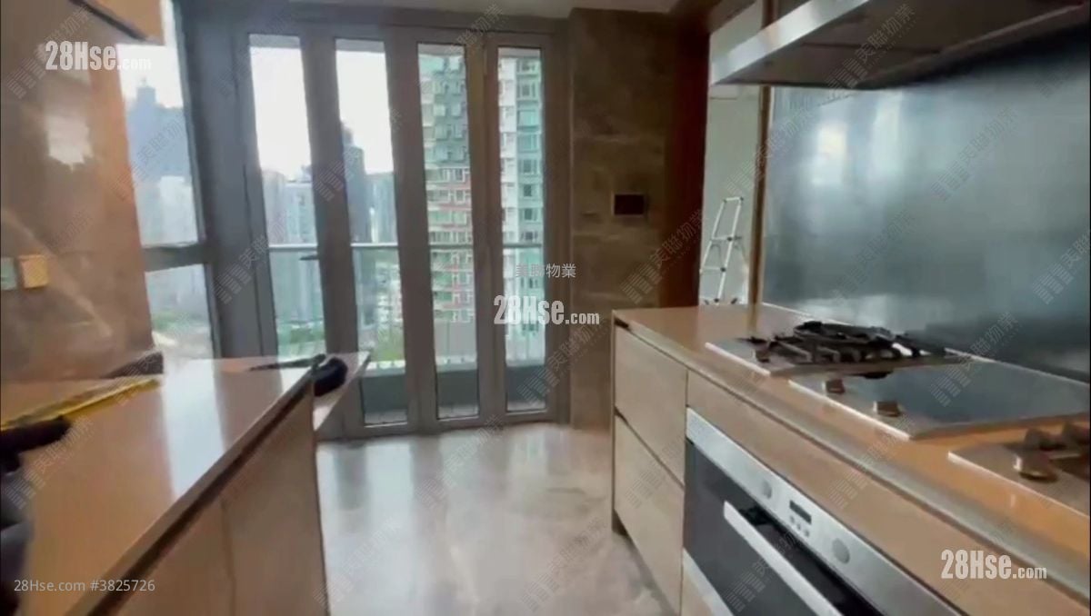 Marina South Sell 4 Bedrooms , 3 Bathrooms 1,720 ft²