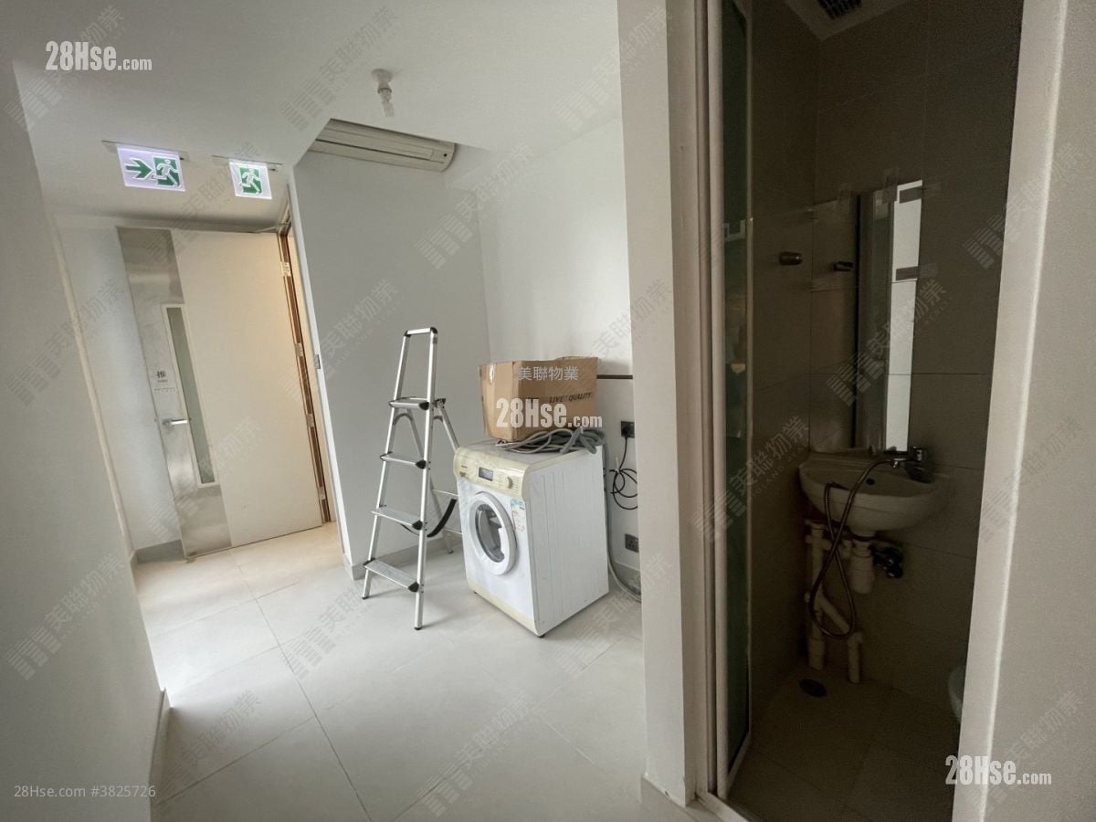 Marina South Sell 4 Bedrooms , 3 Bathrooms 1,720 ft²