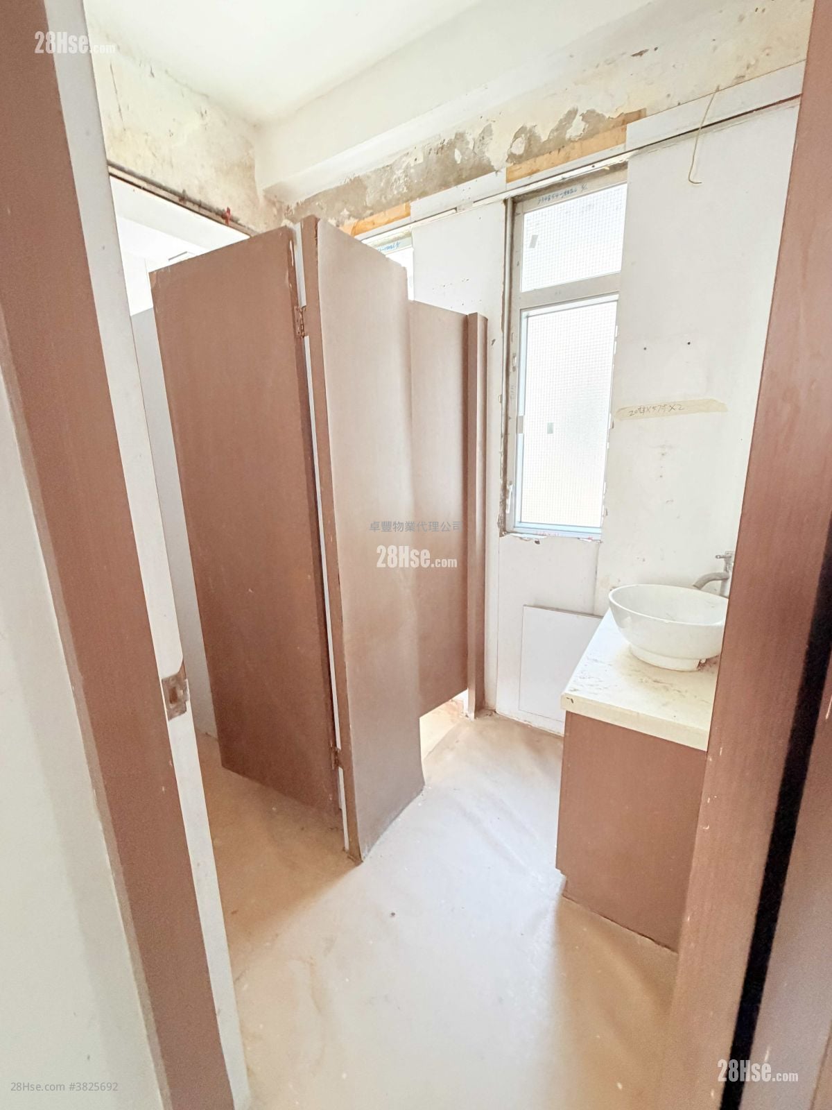 志興昌工業大廈 租盤 開放式間隔 , 2 廁所 3,720 平方呎