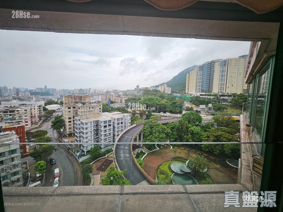 Peninsula Heights Sell 4 Bedrooms , 3 Bathrooms 1,107 ft²