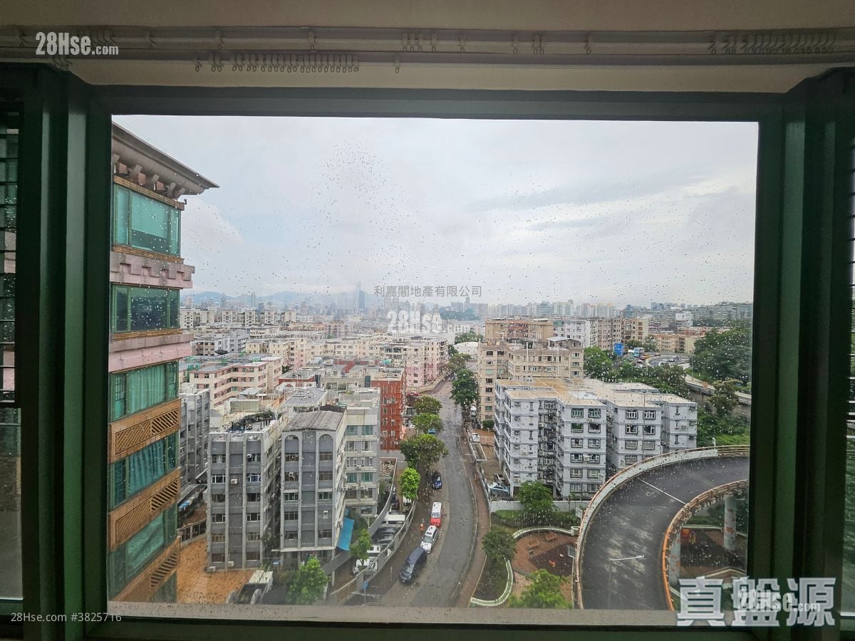 Peninsula Heights Sell 4 Bedrooms , 3 Bathrooms 1,107 ft²