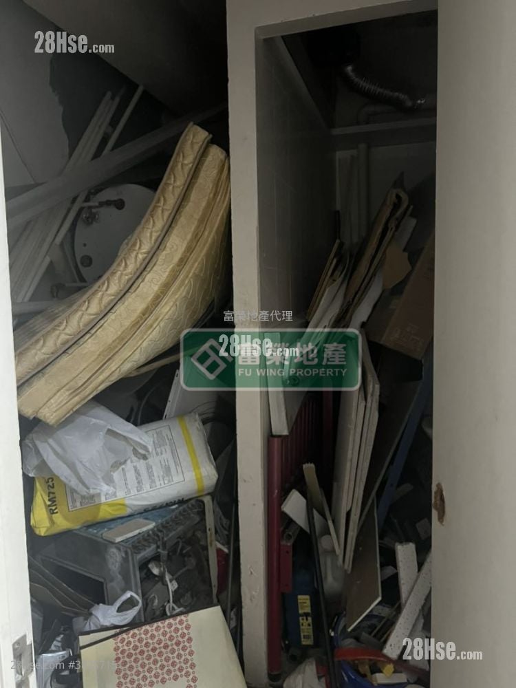 荣华大楼 售盘 5+ 房 , 5+ 浴室 833 平方尺