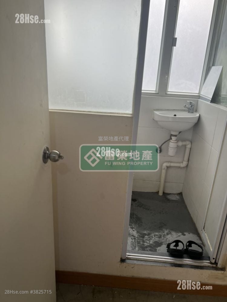 荣华大楼 售盘 5+ 房 , 5+ 浴室 833 平方尺