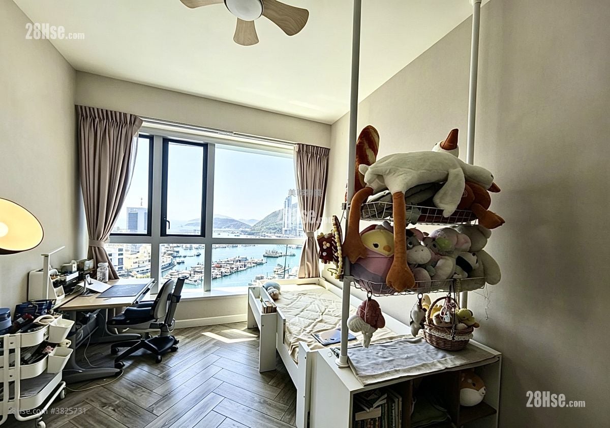 Marinella Sell 2 Bedrooms , 2 Bathrooms 915 ft²