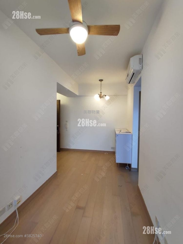 The Reach Rental 2 Bedrooms , 1 Bathroom 426 ft²