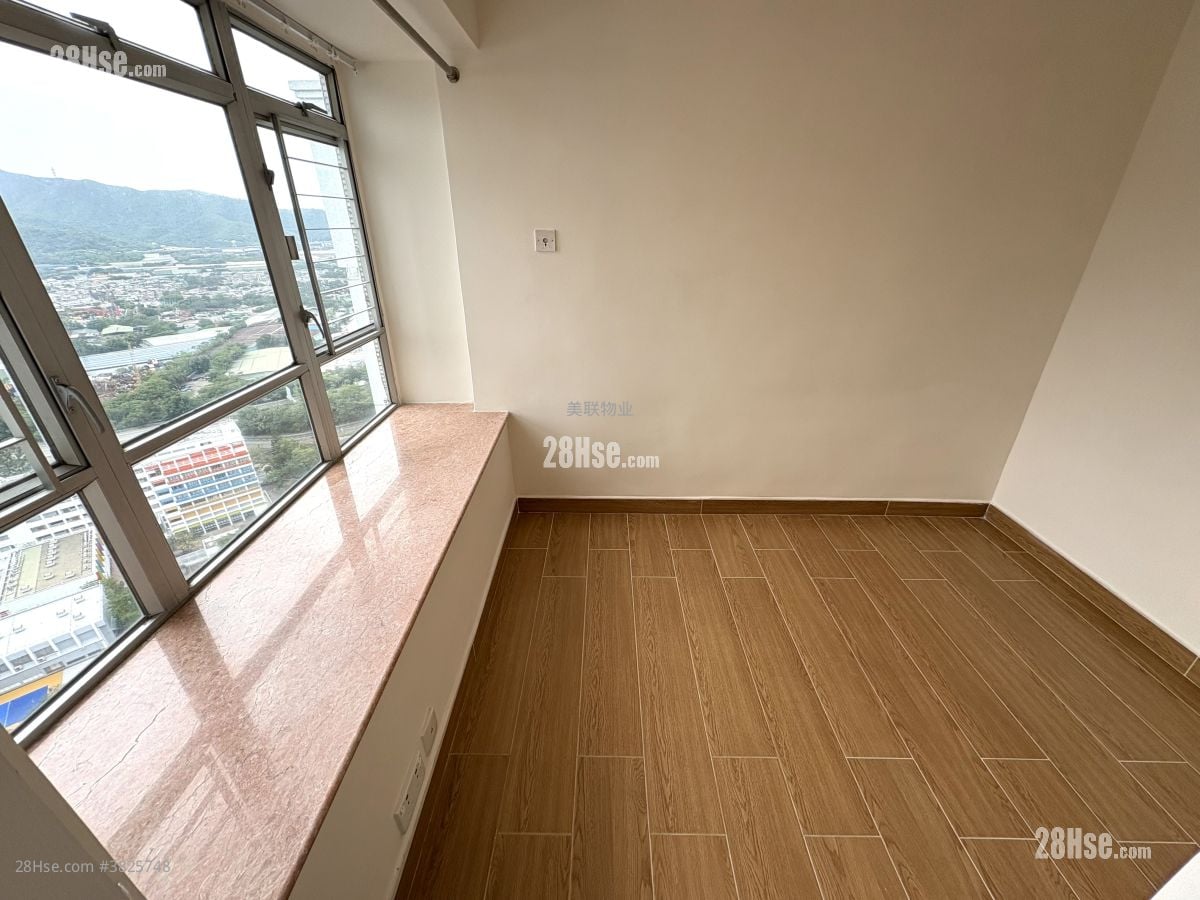 主人房: 嘉湖山莊 售盤 2 房 , 1 浴室 449 平方呎