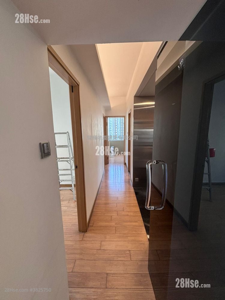 嘉景楼 售盘 3 房 , 1 浴室 664 平方尺