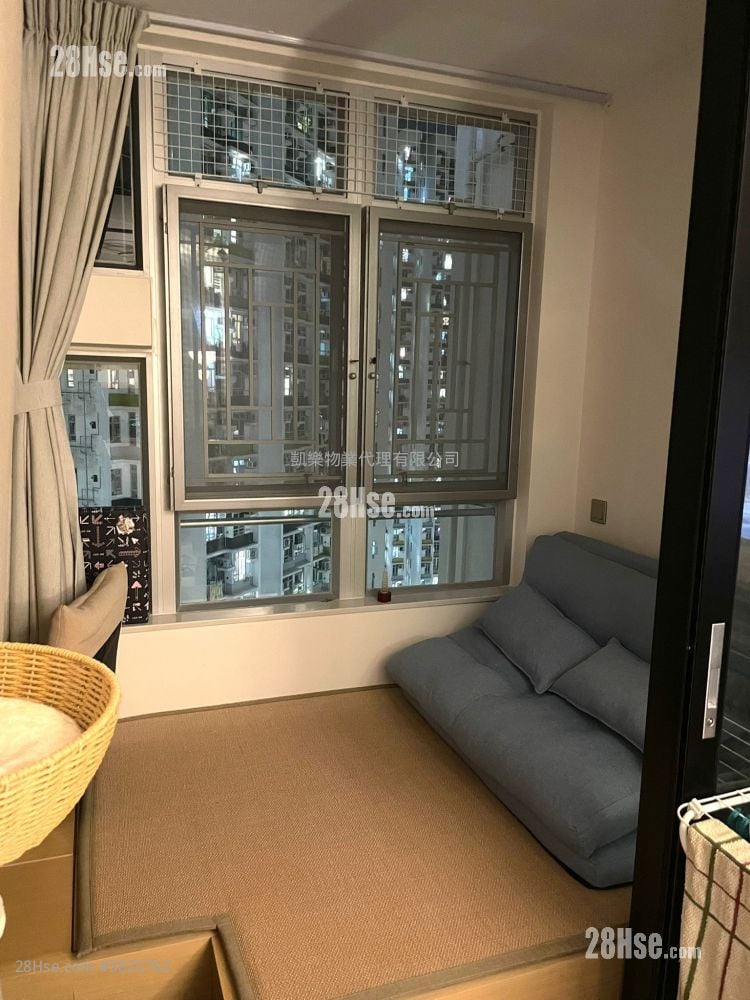 Lai Tsui Court Sell 2 Bedrooms 384 ft²