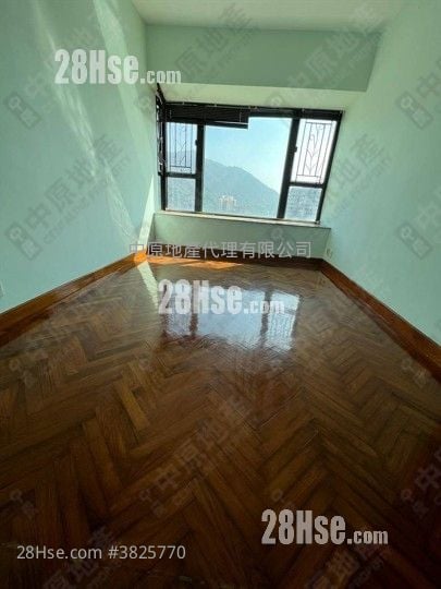 卓尔居 售盘 3 房 , 2 浴室 679 平方尺