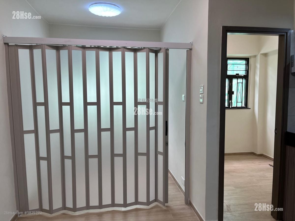 鴻利大廈 租盤 1 浴室 286 平方呎