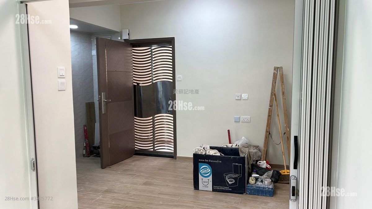 鴻利大廈 租盤 1 浴室 286 平方呎