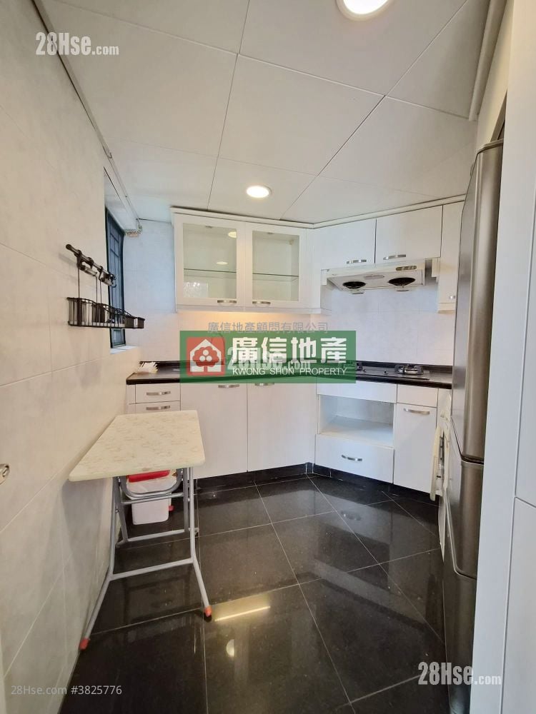 Island Harbourview Rental 3 Bedrooms , 2 Bathrooms 911 ft²