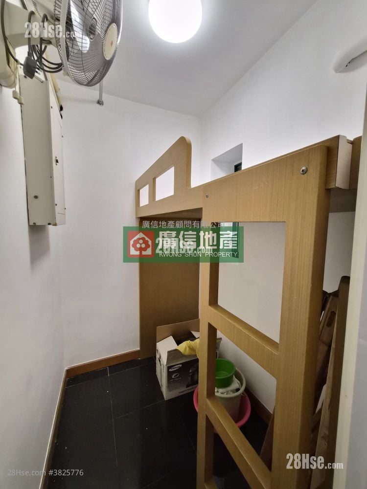 Island Harbourview Rental 3 Bedrooms , 2 Bathrooms 911 ft²