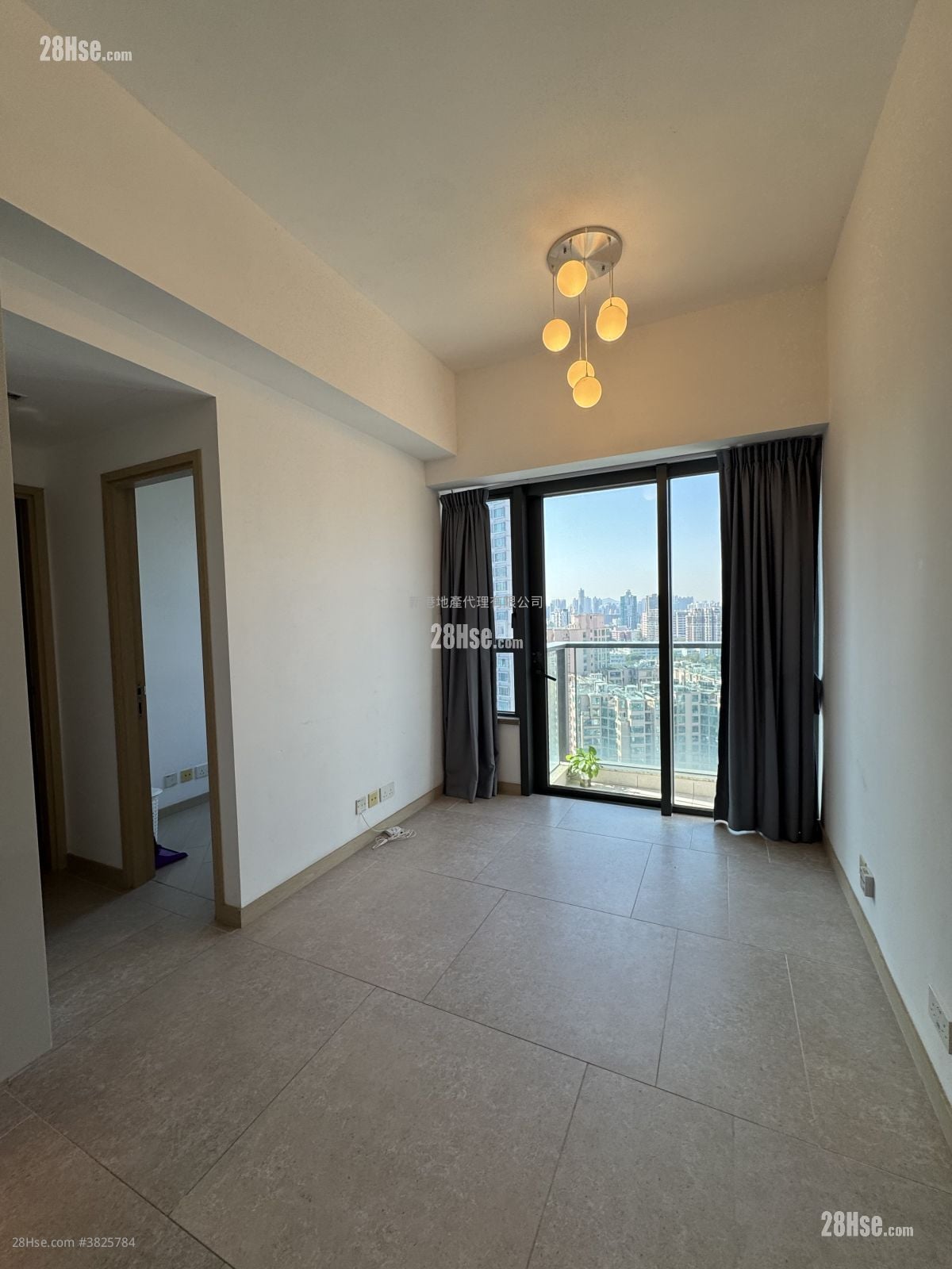 Downtown 38 Rental 2 Bedrooms , 1 Bathroom 385 ft²