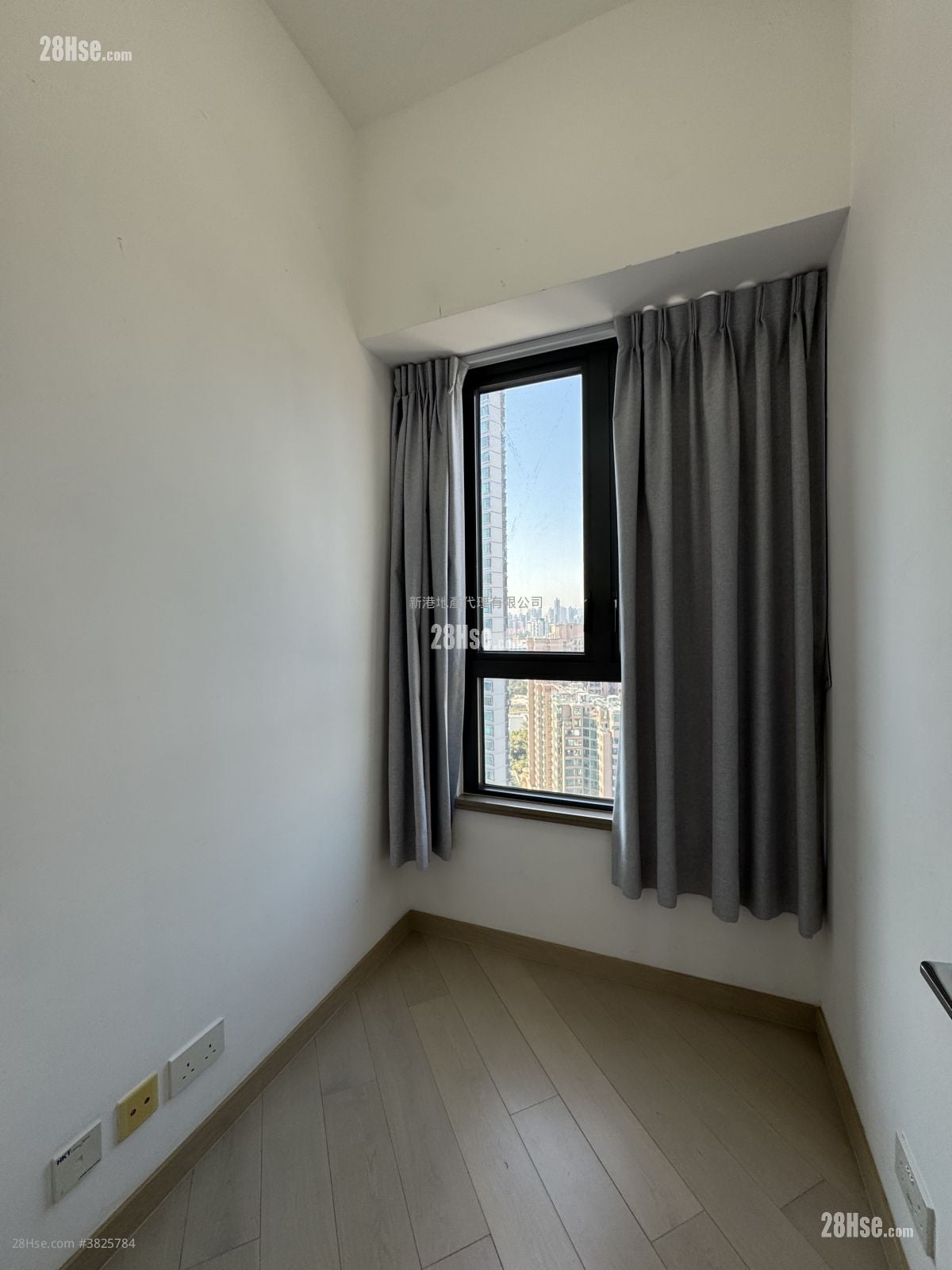 Downtown 38 Rental 2 Bedrooms , 1 Bathroom 385 ft²