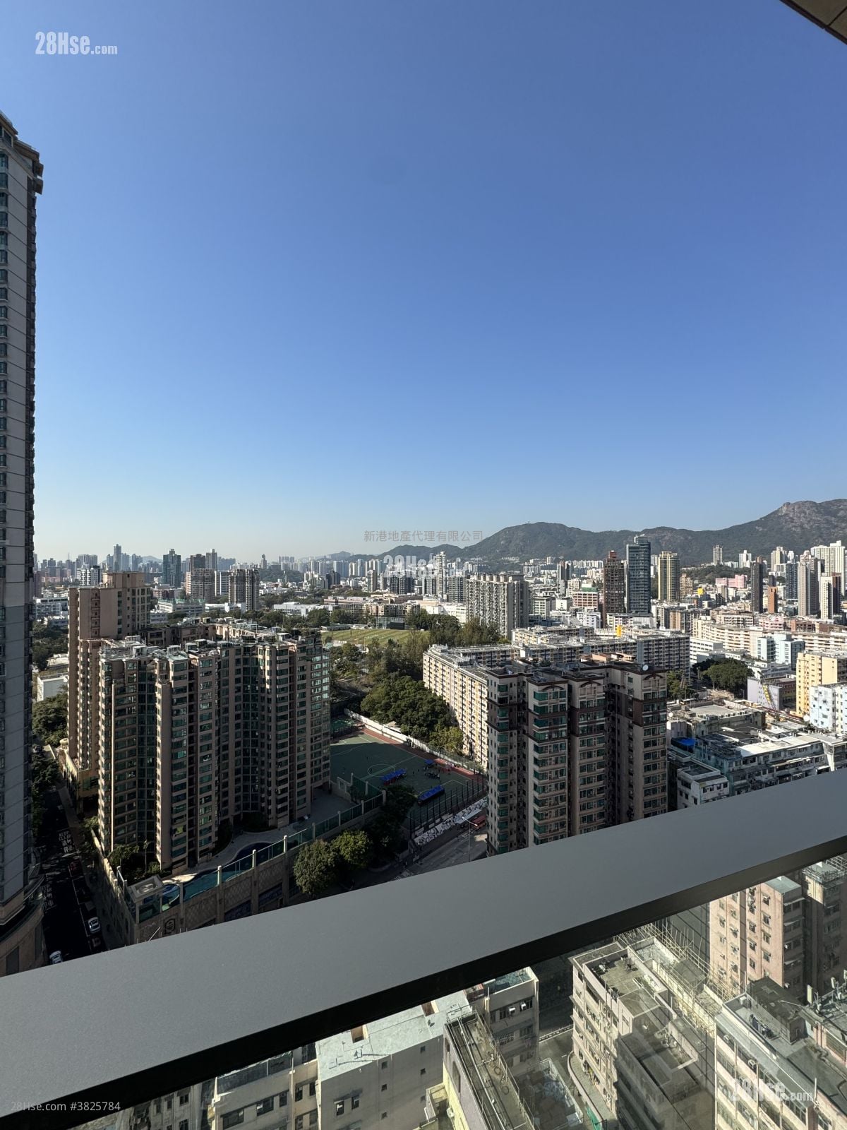 Downtown 38 Rental 2 Bedrooms , 1 Bathroom 385 ft²