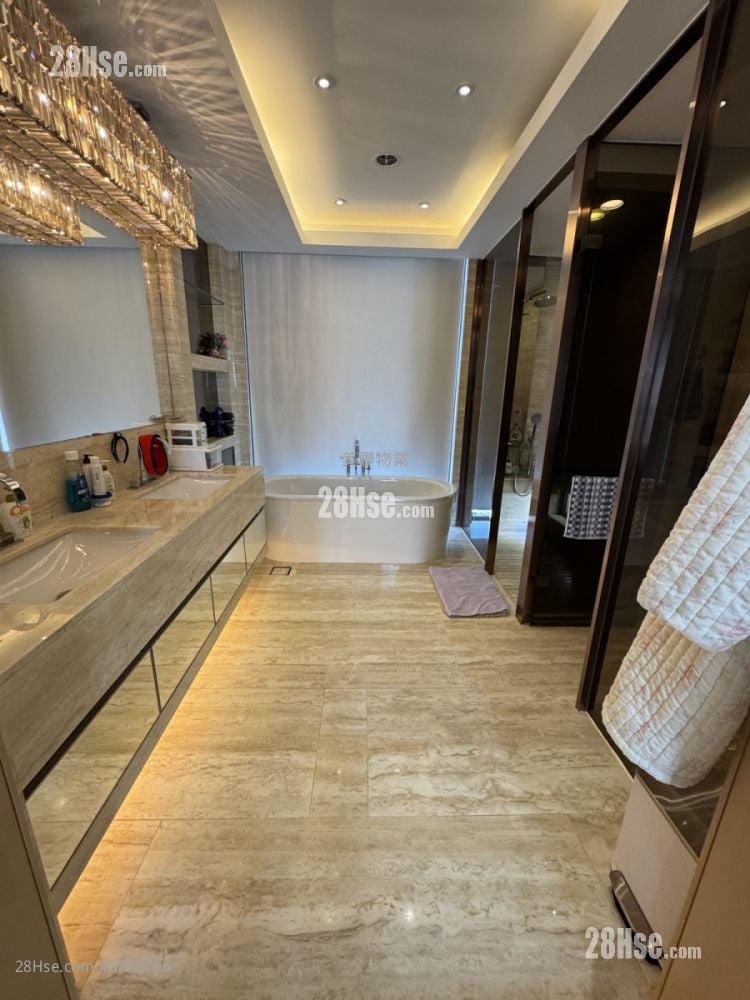 天峦 售盘 5+ 房 , 5+ 浴室 2,771 平方尺