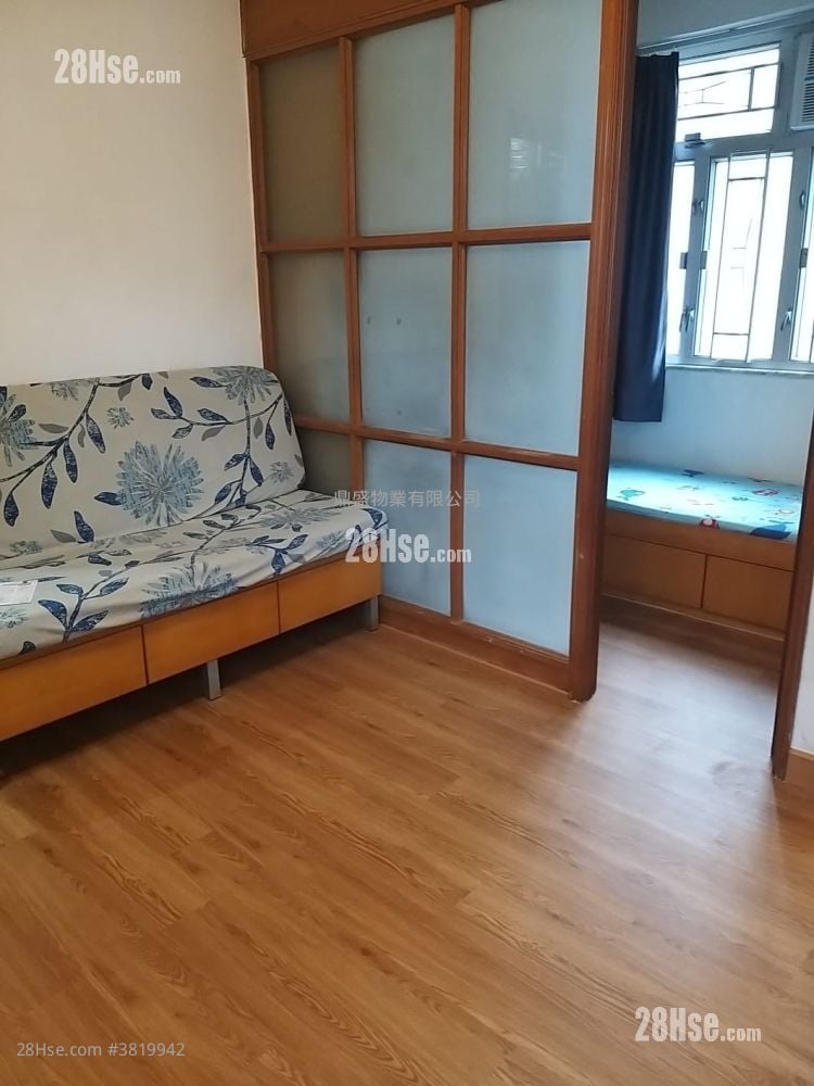 銀輝大廈 租盤 3 房 , 1 浴室 361 平方呎