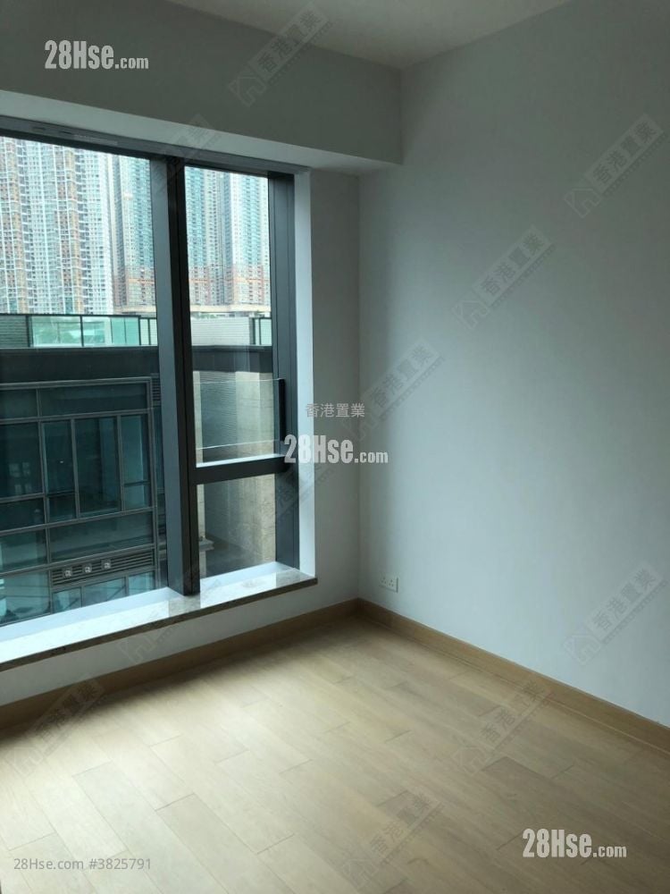 Capri Rental 4 Bedrooms , 3 Bathrooms 830 ft²