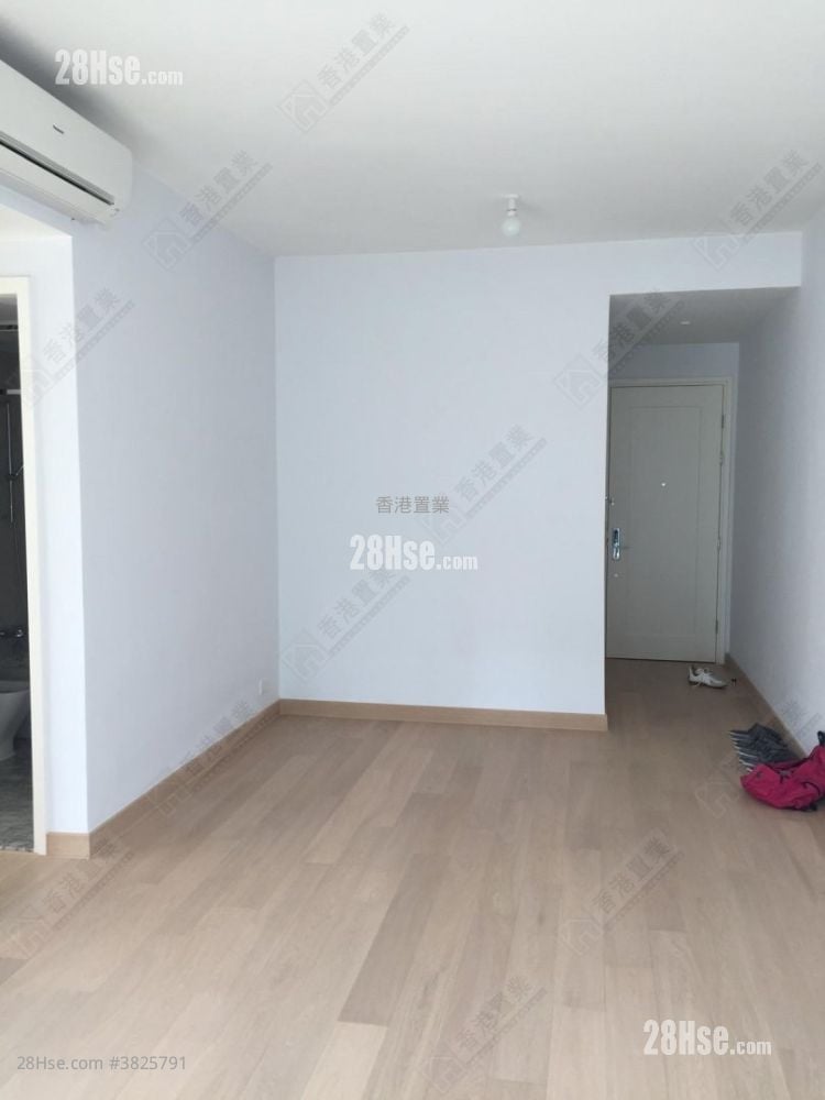 Capri Rental 4 Bedrooms , 3 Bathrooms 830 ft²