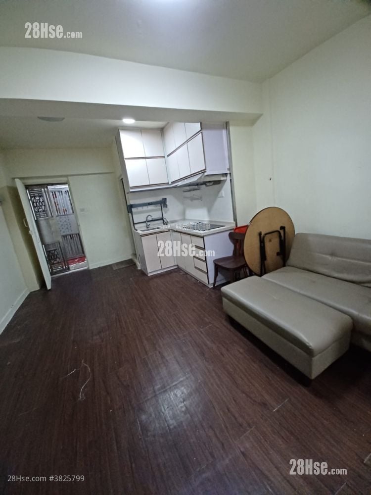 Peony House Rental 2 Bedrooms , 1 Bathroom 304 ft²