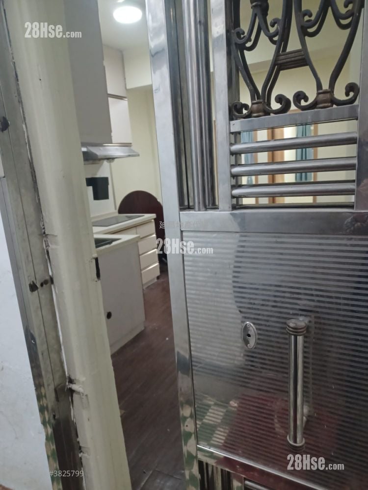 Peony House Rental 2 Bedrooms , 1 Bathroom 304 ft²