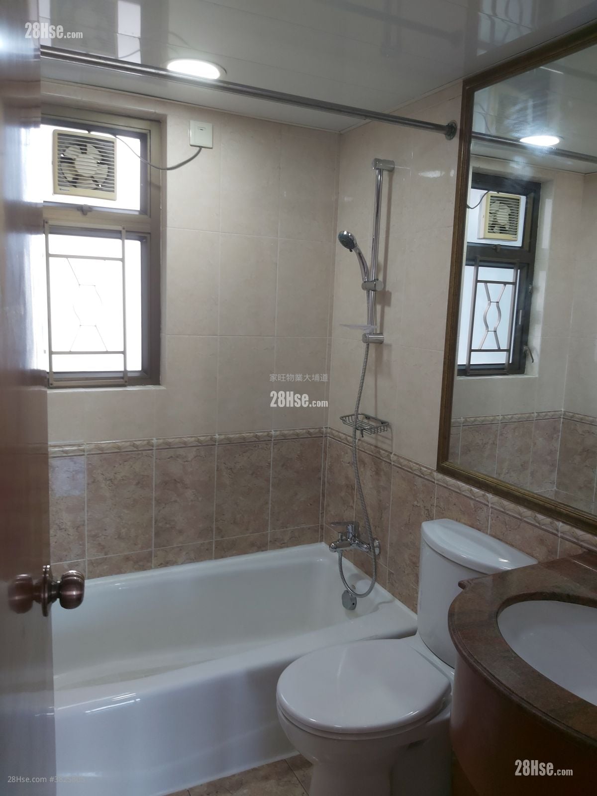 贺贤居 售盘 3 房 , 2 浴室 812 平方尺