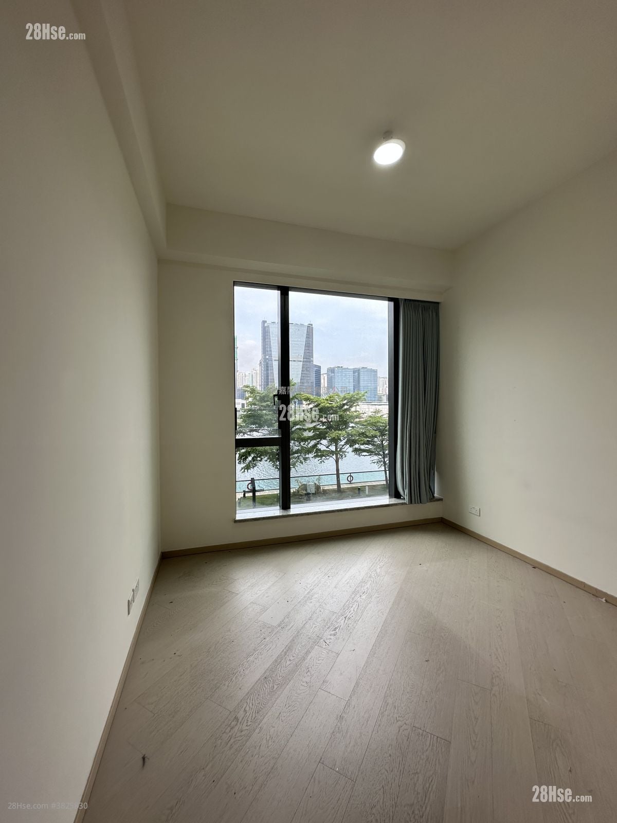 One Victoria Rental 1,781 ft²