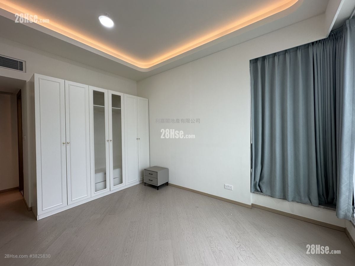 One Victoria Rental 1,781 ft²