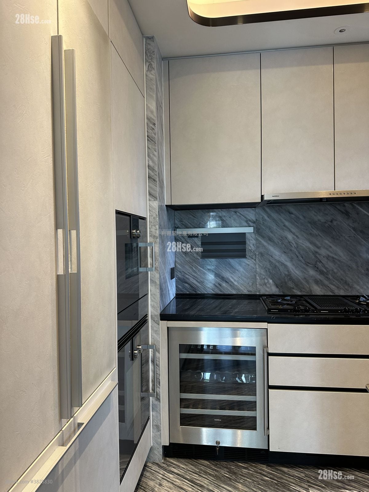 One Victoria Rental 1,781 ft²