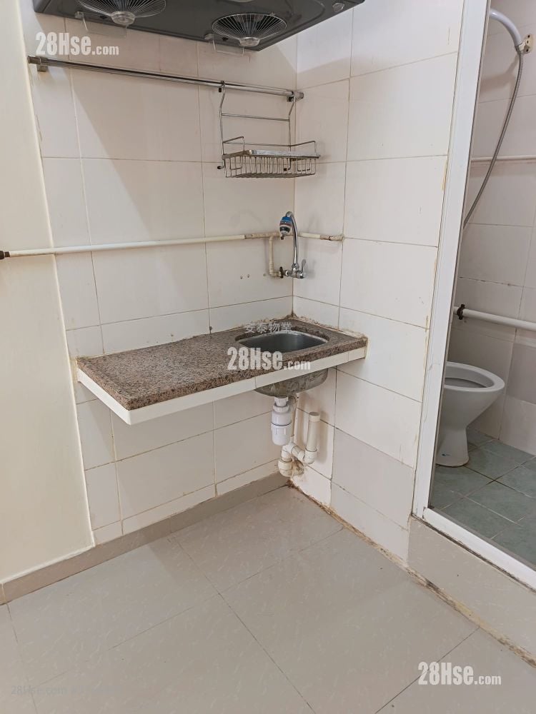 唐樓 租盤 1 房 , 1 浴室 170 平方呎