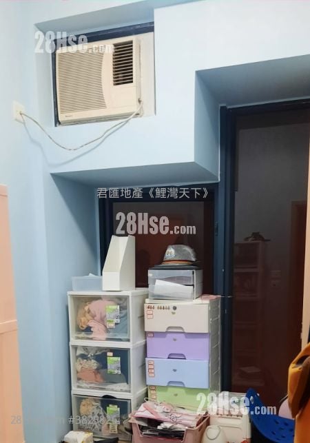 Canaryside Sell 2 Bedrooms , 1 Bathroom 445 ft²