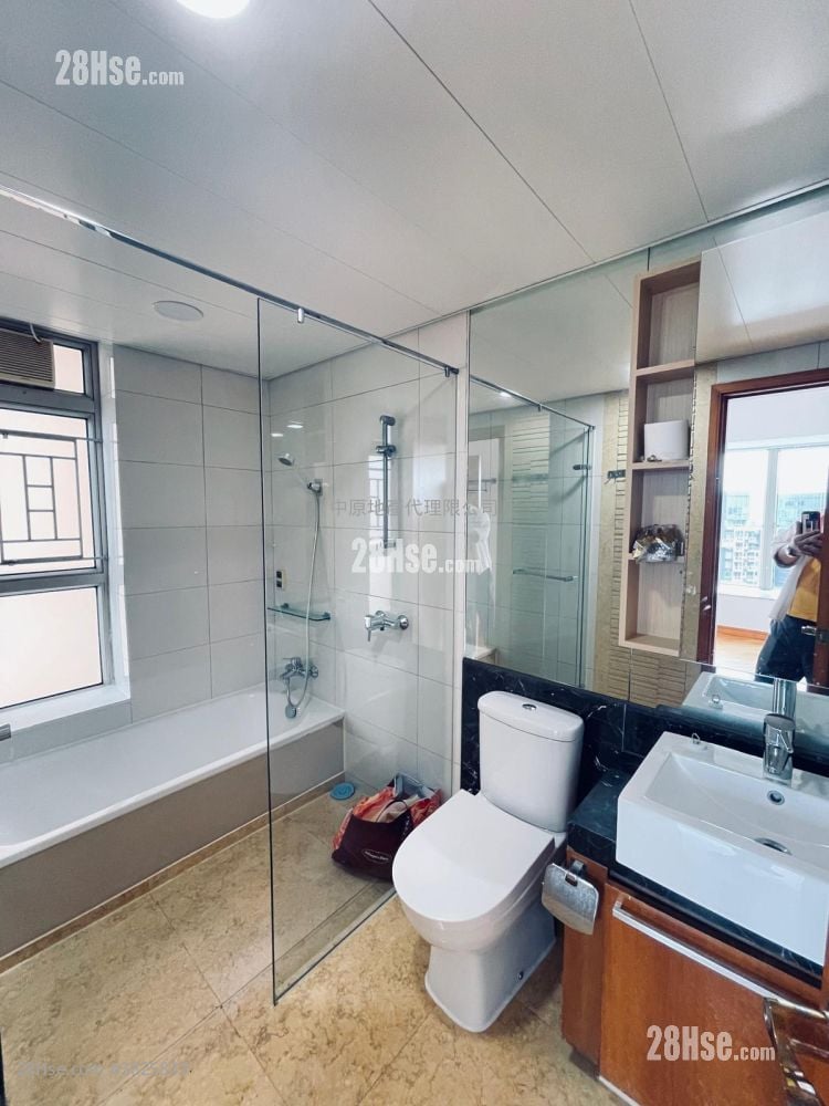 银湖天峰 售盘 3 浴室 1,051 平方尺