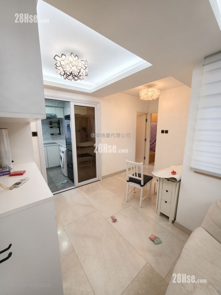 金華大廈 租盤 2 房 , 1 浴室 428 平方呎