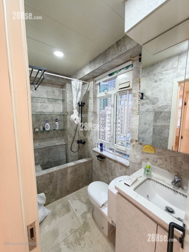 金華大廈 租盤 2 房 , 1 浴室 428 平方呎