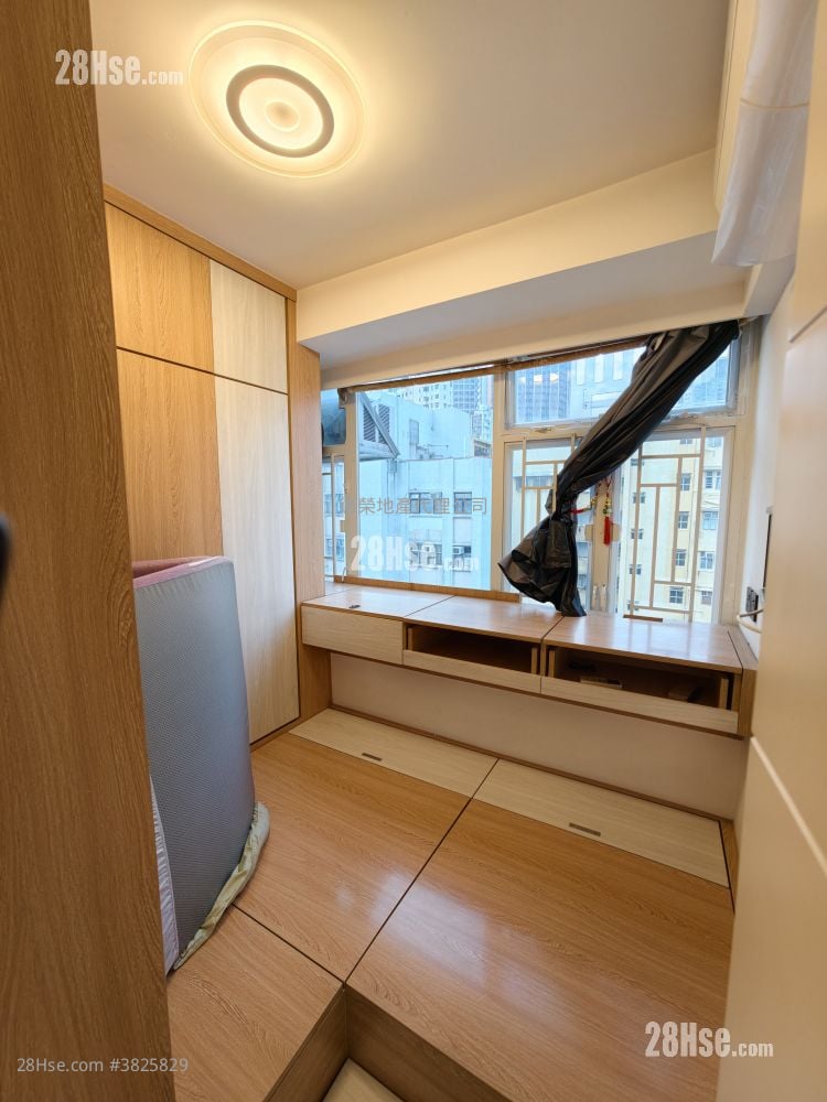 金華大廈 租盤 2 房 , 1 浴室 428 平方呎