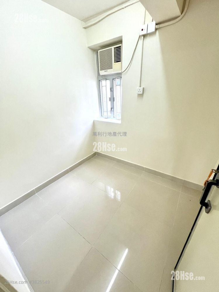 村屋 租盤 2 房 , 1 浴室 400 平方呎