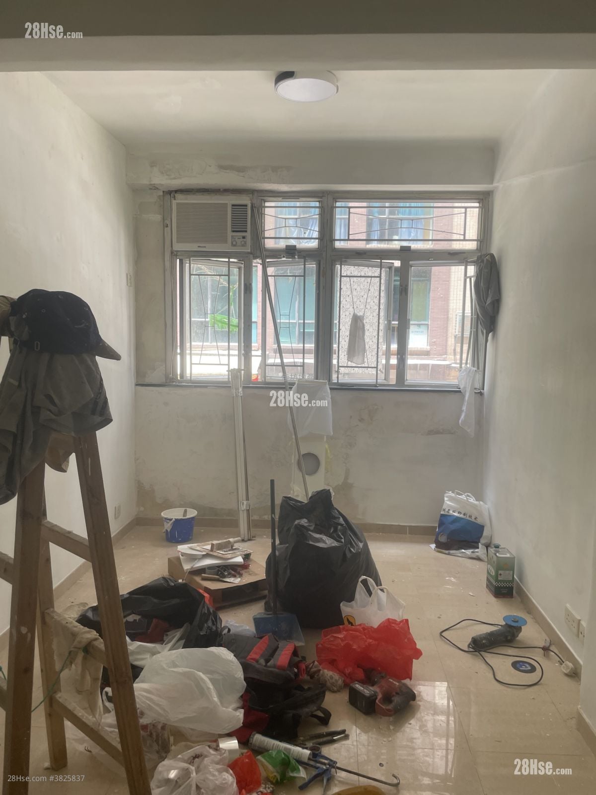 馬寶道44-46號 租盤 開放式間隔 , 1 浴室 280 平方呎