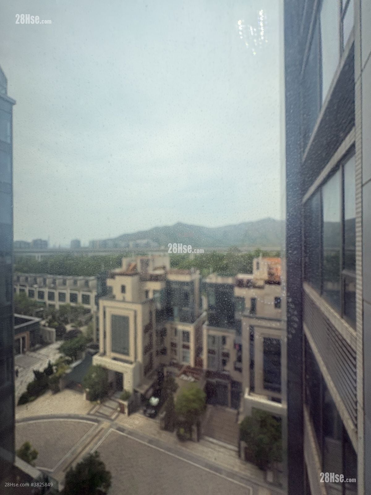 Riva Sell 2 Bedrooms , 1 Bathroom 466 ft²