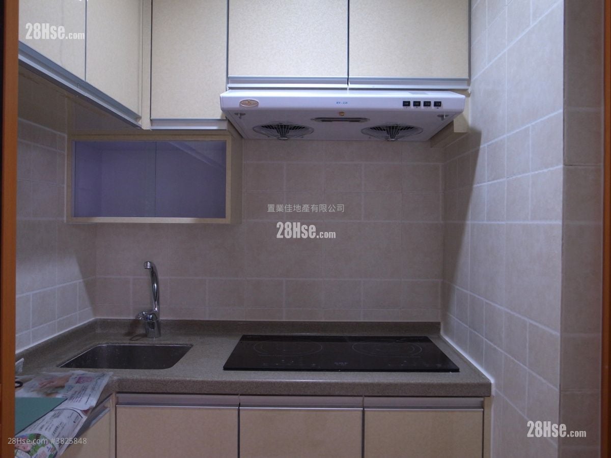 Lei Wen Court Sell 2 Bedrooms , 1 Bathroom 360 ft²