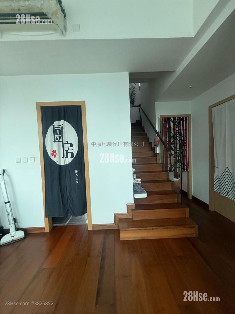 The Parkside Sell 4 Bedrooms , 3 Bathrooms 1,326 ft²