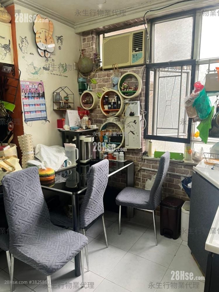 Fu Ning Garden Sell 3 Bedrooms , 1 Bathroom 495 ft²