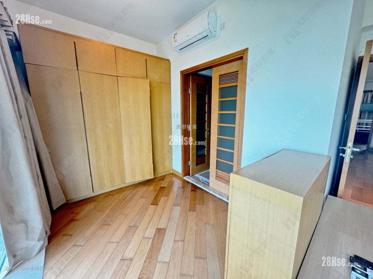 The Vineyard Sell 3 Bedrooms 2,238 ft²