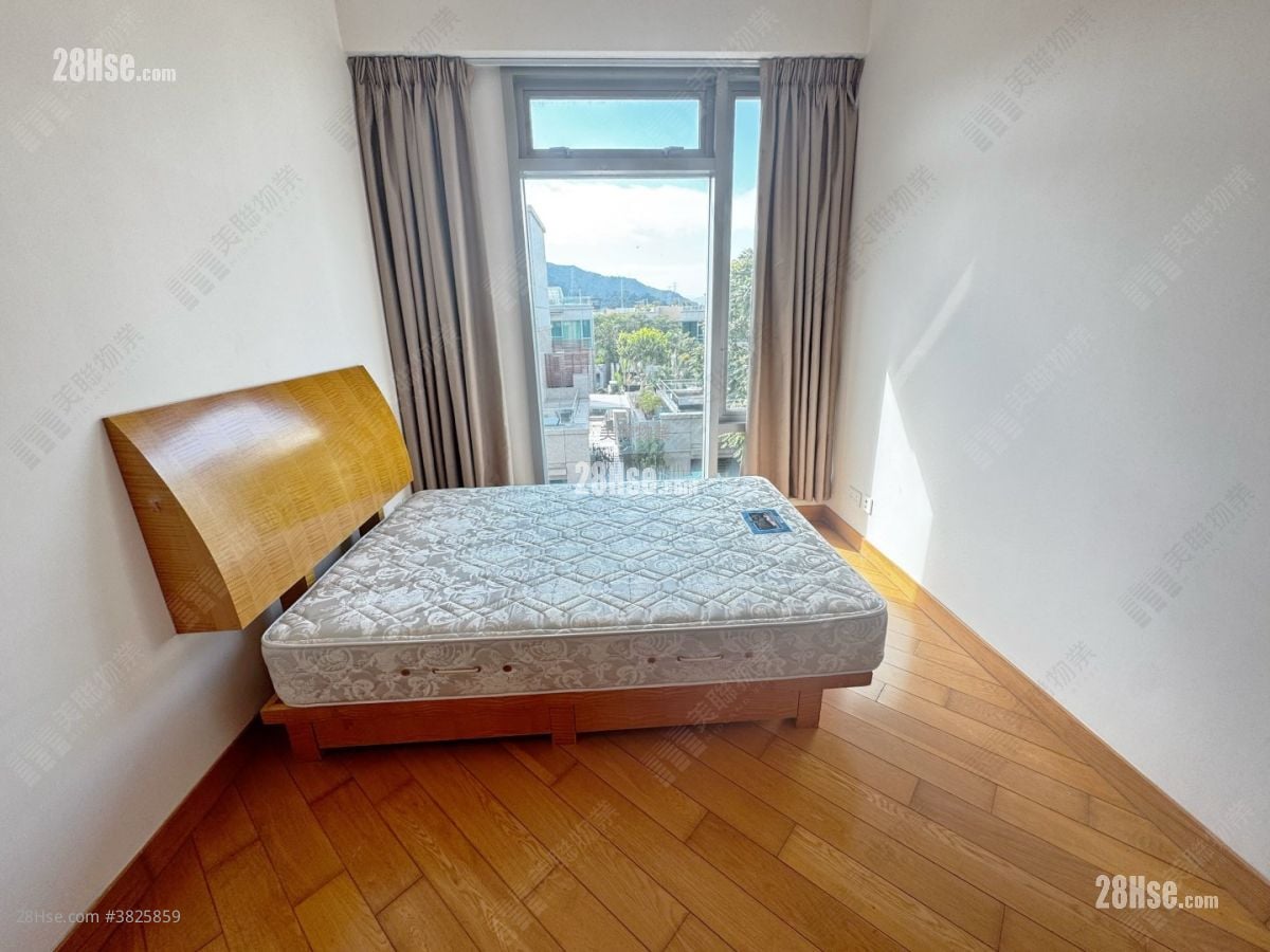 The Vineyard Sell 3 Bedrooms 2,238 ft²