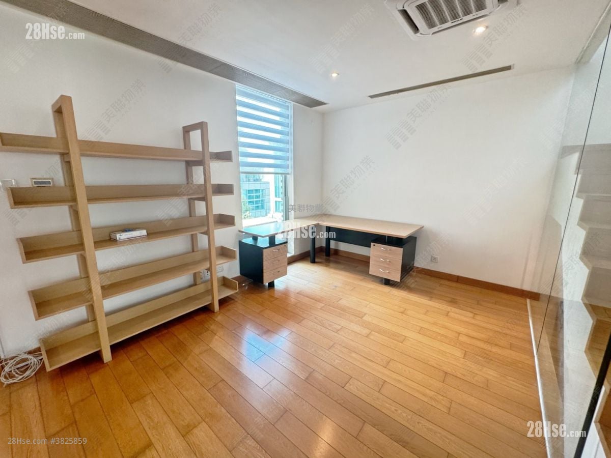 The Vineyard Sell 3 Bedrooms 2,238 ft²