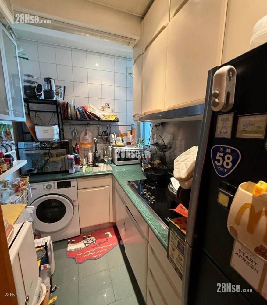 Tung Chung Crescent Sell 2 Bedrooms , 1 Bathroom 521 ft²