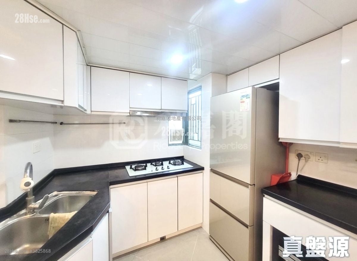 維港灣 售盤 3 房 , 2 浴室 647 平方呎