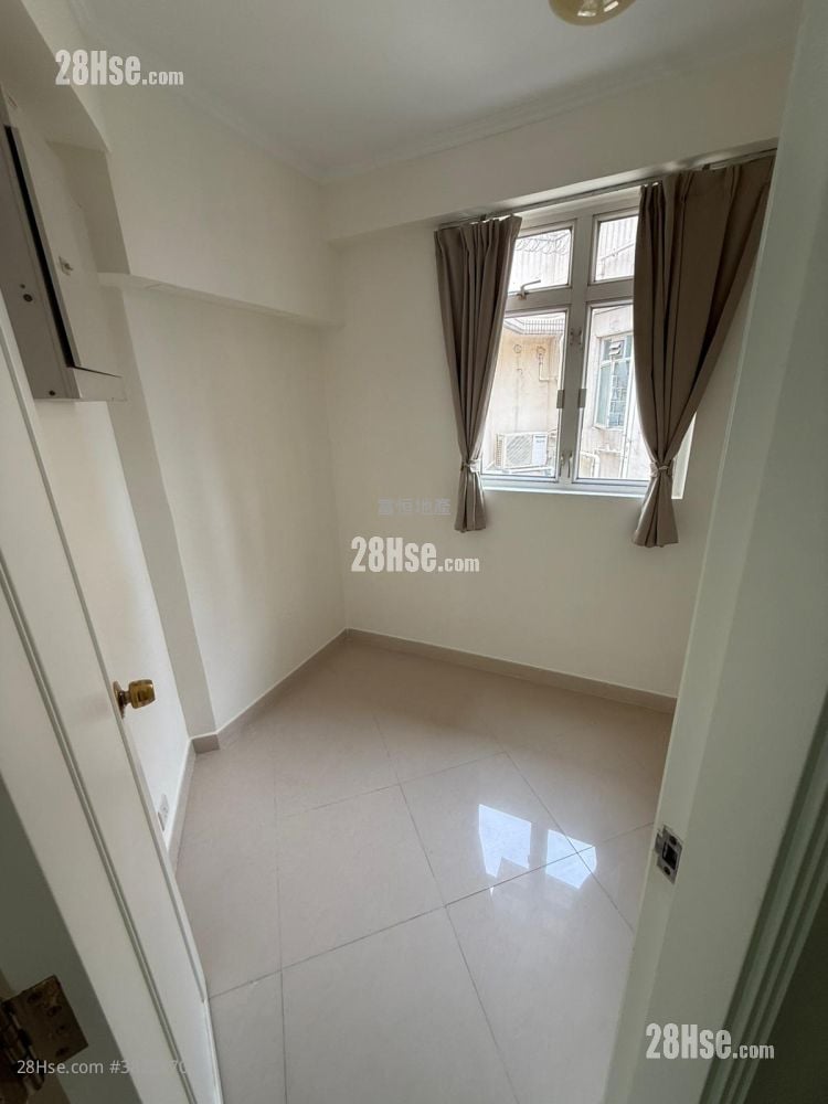 海逸豪园 租盘 4 房 , 3 浴室 884 平方尺