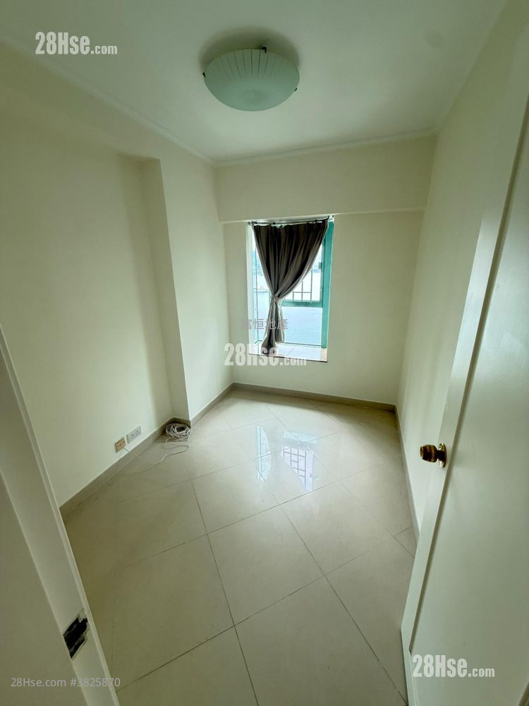 海逸豪园 租盘 4 房 , 3 浴室 884 平方尺