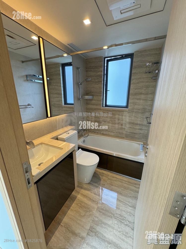 天钻 售盘 3 房 , 3 浴室 748 平方尺